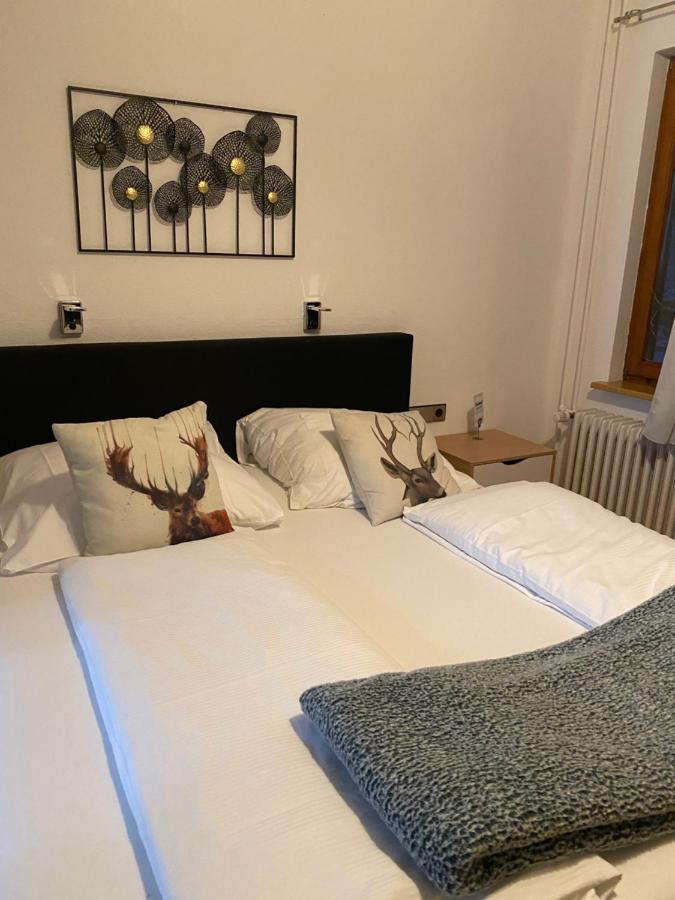 Gasthaus Roessle 古塔赫 外观 照片